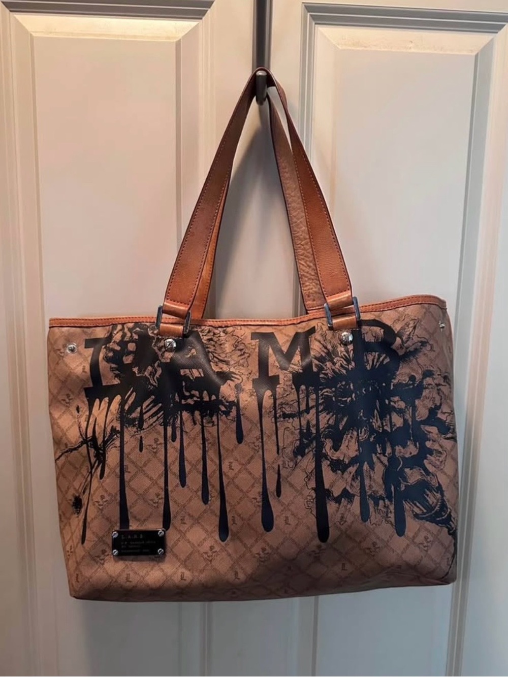 L.A.M.B. Gwen Stefani Shoulder Bag - Large
